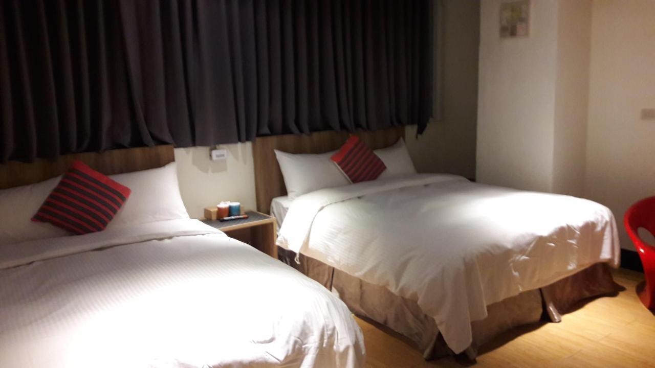 來嘉民宿 Città di Chiayi Esterno foto
